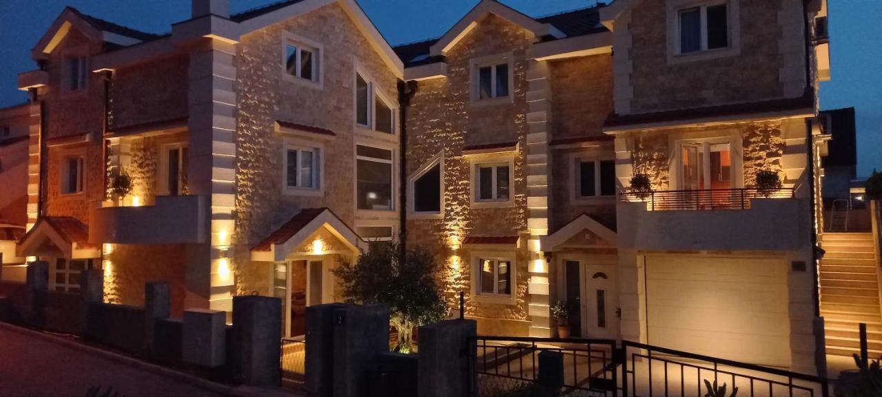42° North Apartments Tivat Kültér fotó