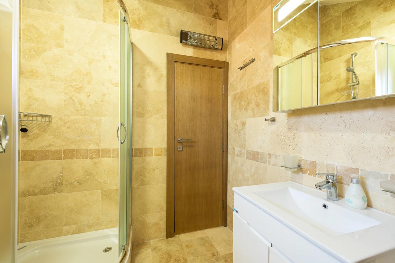 42° North Apartments Tivat Kültér fotó