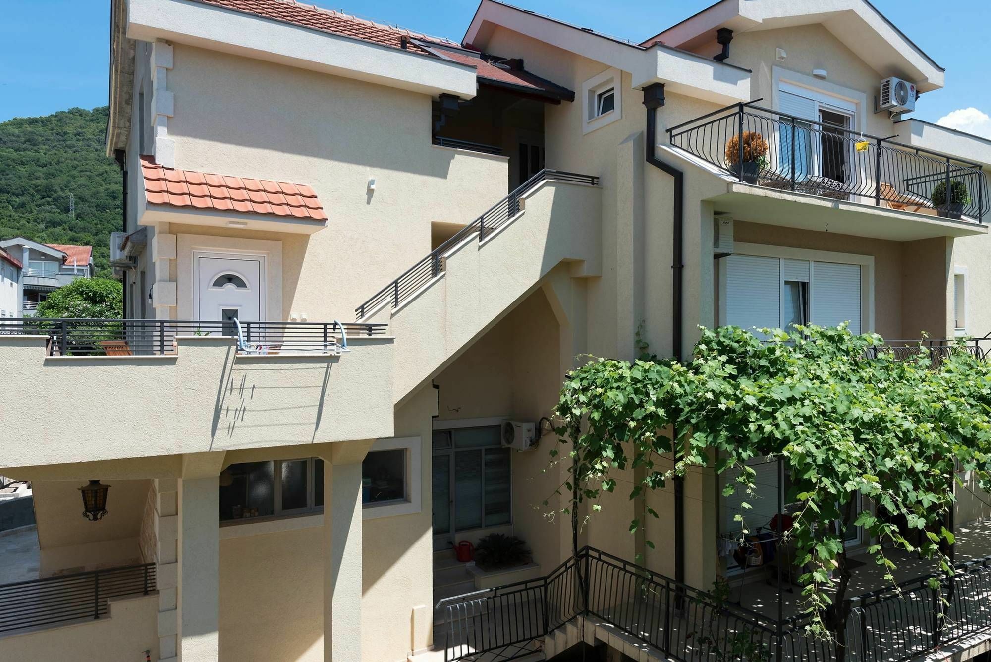 42° North Apartments Tivat Kültér fotó